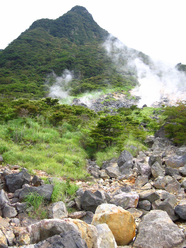Owakudani sulfurous fumes - Hakone