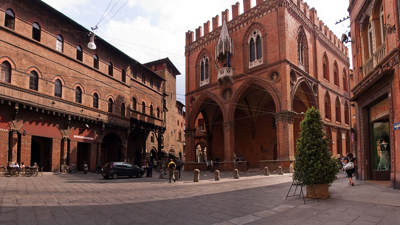 palazzo Mercanzia - Bologna