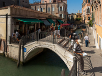 Crazy Bar - Calle de la Madona - Venice